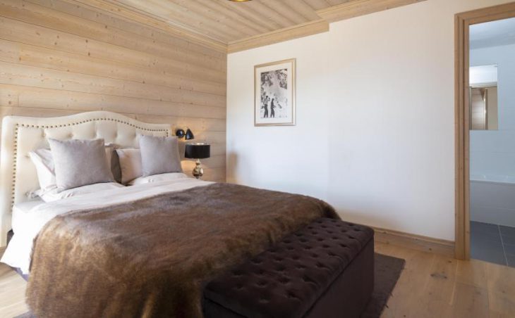 Chalet Mistral, Courchevel, Double Bed
